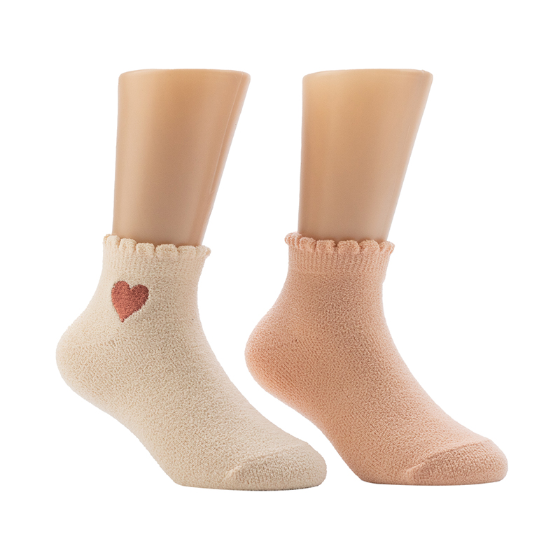 Cozy Home Socken mit Herzstickerei für Damen