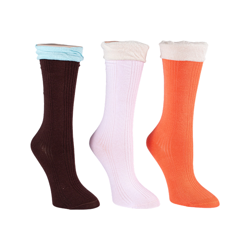 Damensocken mit dünnem Rüschenoberteil und Rundhalsausschnitt